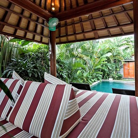 Rumah Indah Villa Seminyak Esterno foto