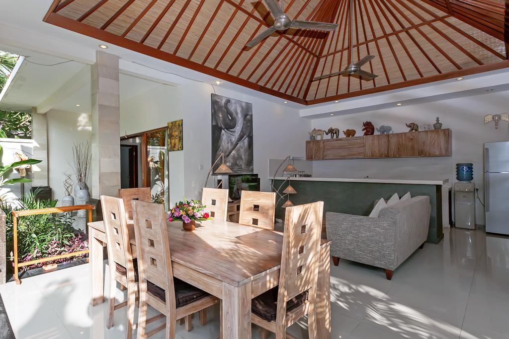 Rumah Indah Villa Seminyak Esterno foto